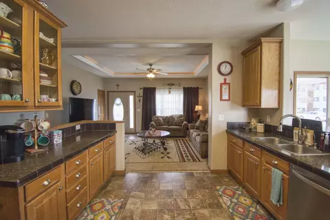 1703 30th St W, Williston, ND 58801 photo 16