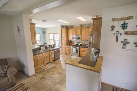 1703 30th St W, Williston, ND 58801 photo 11
