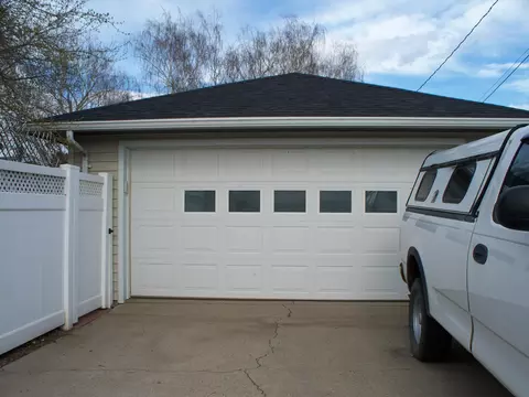 913 3rd Ave E, Williston, ND 58801 photo 22