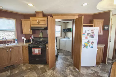 14272 Painted Woods Dr, Williston, ND 58801 photo 23