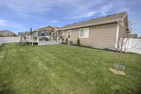 2809 25th St W, Williston, ND 58801 photo 21