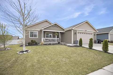2809 25th St W, Williston, ND 58801 photo 2