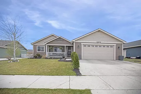 2809 25th St W, Williston, ND 58801 photo 1