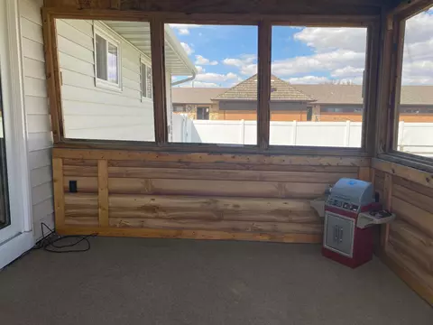 1612 6th Ave W, Williston, ND 58801 photo 18