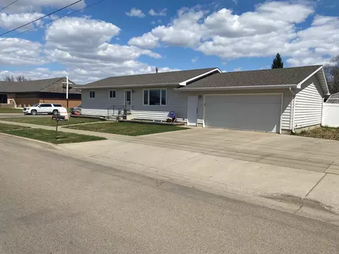 1612 6th Ave W, Williston, ND 58801 photo 26