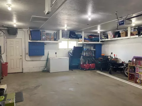1612 6th Ave W, Williston, ND 58801 photo 23