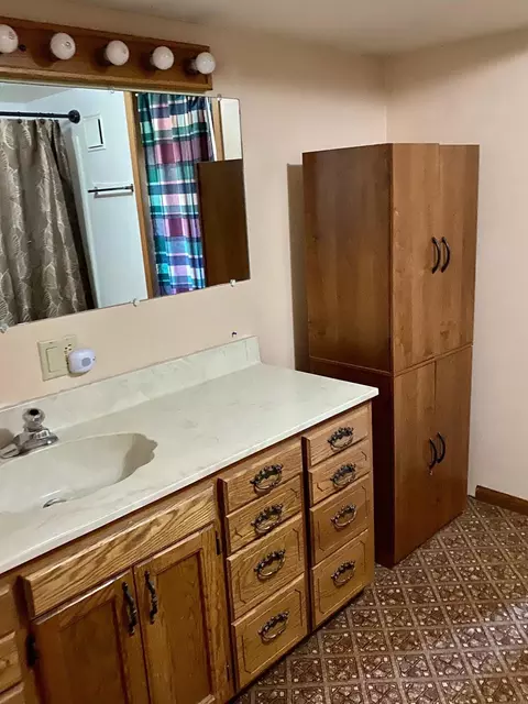 200 Uggen Ave, Epping, ND 58843 photo 19