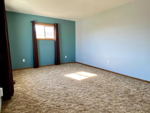 200 Uggen Ave, Epping, ND 58843 photo 10