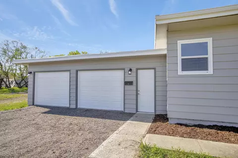 312 38th St E, Williston, ND 58801 photo 3