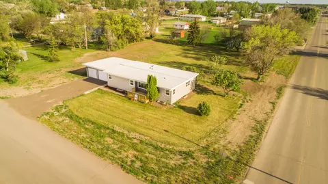 312 38th St E, Williston, ND 58801 photo 33