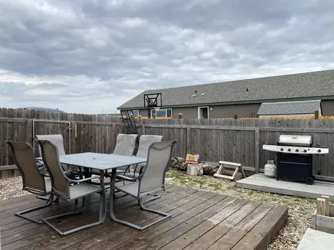 5627 Lukenbill Ave, Williston, ND 58801 photo 16