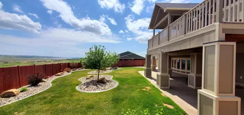 6722 Fairview Dr, Williston, ND 58801 photo 4