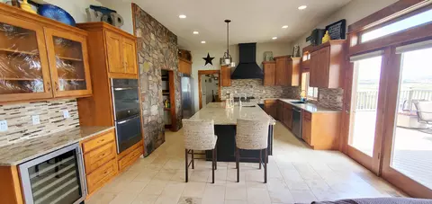 6722 Fairview Dr, Williston, ND 58801 photo 10