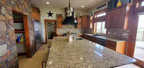 6722 Fairview Dr, Williston, ND 58801 photo 14