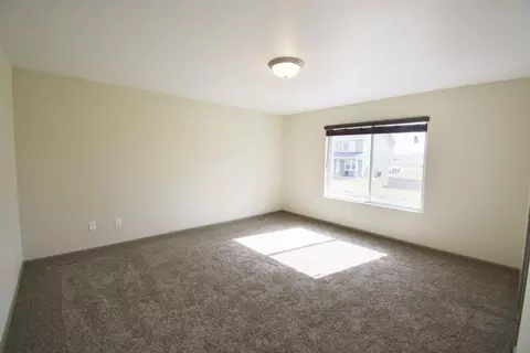 5814 Anna Ave, Williston, ND 58801 photo 23