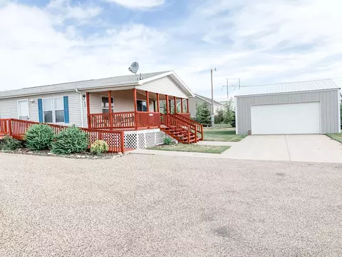 14057 Southview St, Williston, ND 58801 photo 3