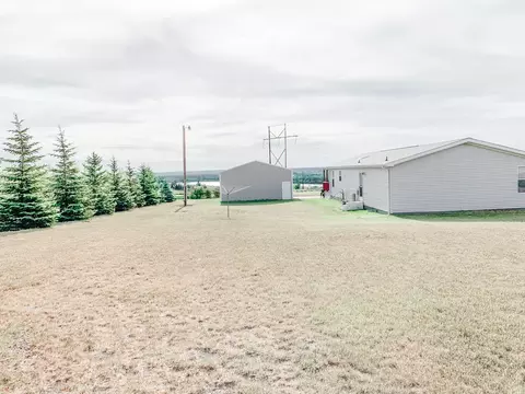 14057 Southview St, Williston, ND 58801 photo 32