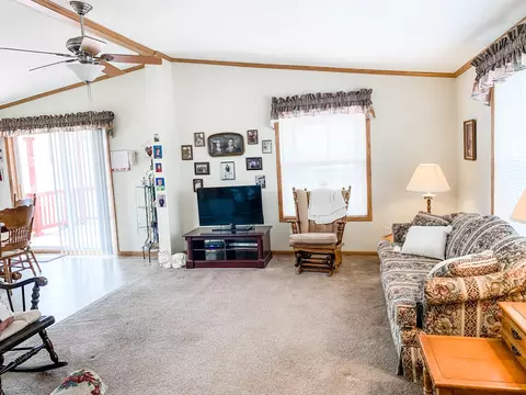14057 Southview St, Williston, ND 58801 photo 18