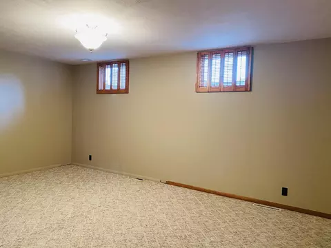 1617 1st Ave E, Williston, ND 58801 photo 24