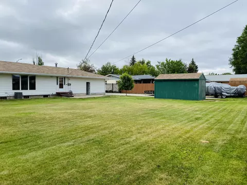 1617 1st Ave E, Williston, ND 58801 photo 34