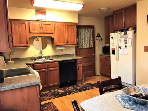 1710 4th St W, Williston, ND 58801 photo 6