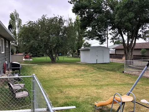 1710 4th St W, Williston, ND 58801 photo 18