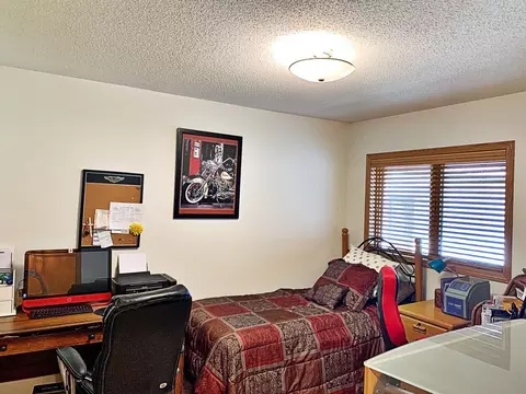 1825 15th Ave W, Williston, ND 58801 photo 20