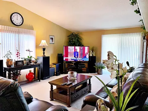 1825 15th Ave W, Williston, ND 58801 photo 4