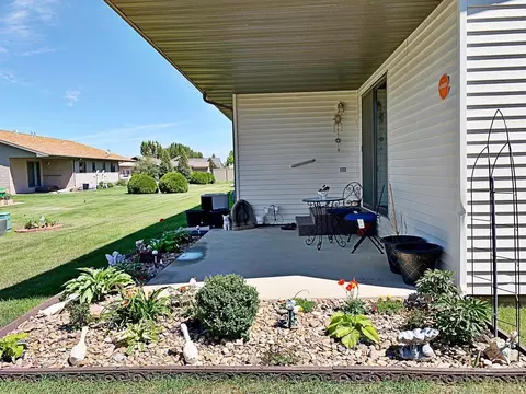 1825 15th Ave W, Williston, ND 58801 photo 31