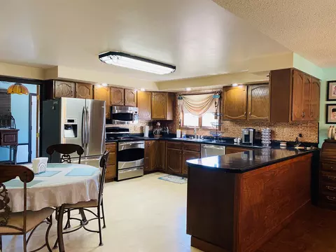 4508 1st Ave W, Williston, ND 58801 photo 7