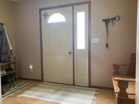 2125 7th Ave E, Williston, ND 58801 photo 3