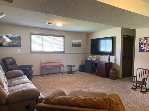 2125 7th Ave E, Williston, ND 58801 photo 14