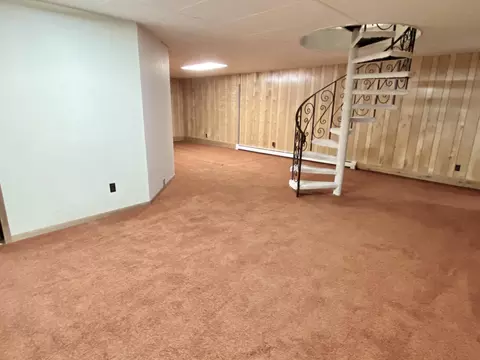 1905 University, Williston, ND 58801 photo 26
