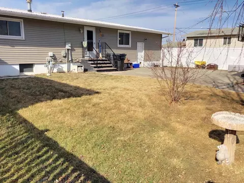 2512 University, Williston, ND 58801 photo 14