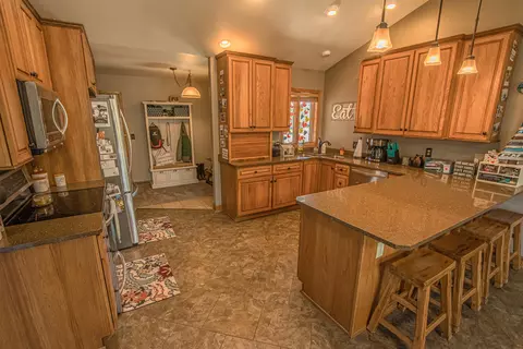 1106 Knoll St, Williston, ND 58801 photo 11