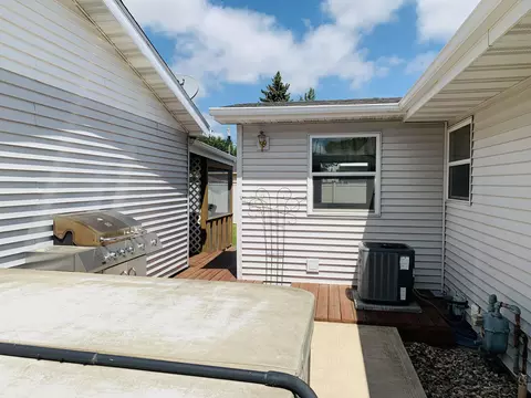 1509 9th Ave W, Williston, ND 58801 photo 42
