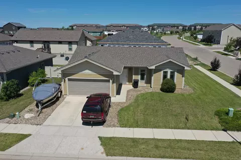 3702 Prairie Commons St, Williston, ND 58801 photo 25