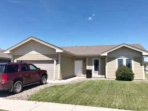 3702 Prairie Commons St, Williston, ND 58801 photo 3