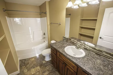 13668 Mulberry Loop NW, Williston, ND 58801 photo 11