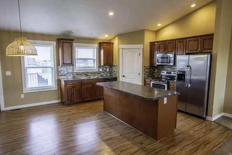 13668 Mulberry Loop NW, Williston, ND 58801 photo 3