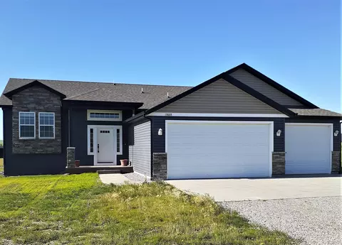 13668 Mulberry Loop NW, Williston, ND 58801 photo 1