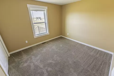 13668 Mulberry Loop NW, Williston, ND 58801 photo 12