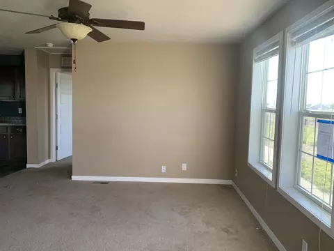 13340 Mountain Meadow St, Williston, ND 58801 photo 4