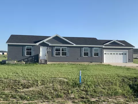 13340 Mountain Meadow St, Williston, ND 58801 photo 1