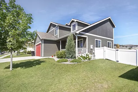 2814 Chokecherry, Williston, ND 58801 photo 2