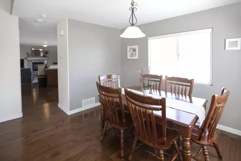 2814 Chokecherry, Williston, ND 58801 photo 9
