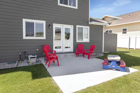 2814 Chokecherry, Williston, ND 58801 photo 25