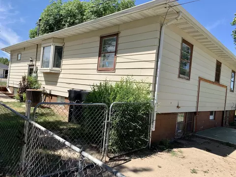 802 University Ave, Williston, ND 58801 photo 4