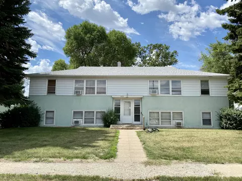 1123 6th Ave E, Williston, ND 58801 photo 1