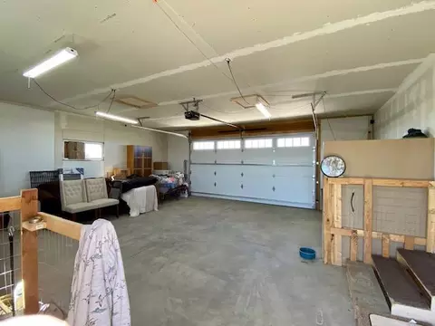 14716 Baxter St, Williston, ND 58801 photo 4